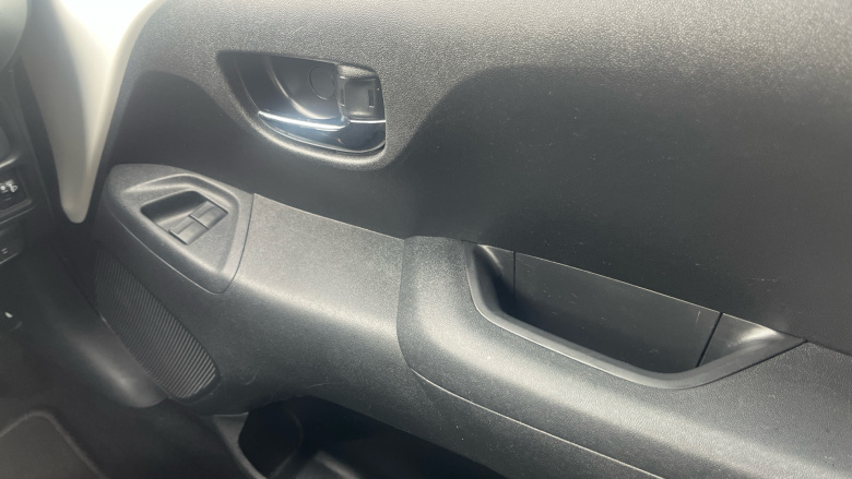 Toyota Aygo 1.0 VVT-i X-Play 5dr Petrol Hatchback